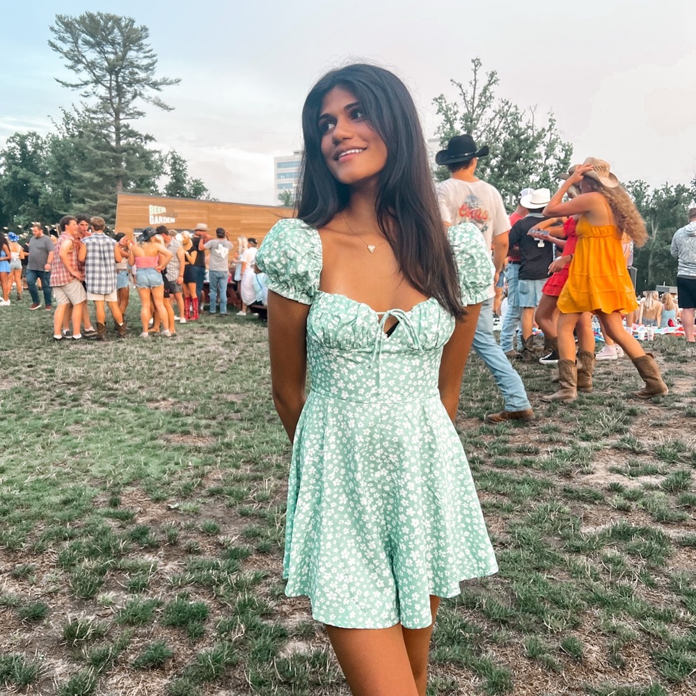 Meet your Posher, Kavya